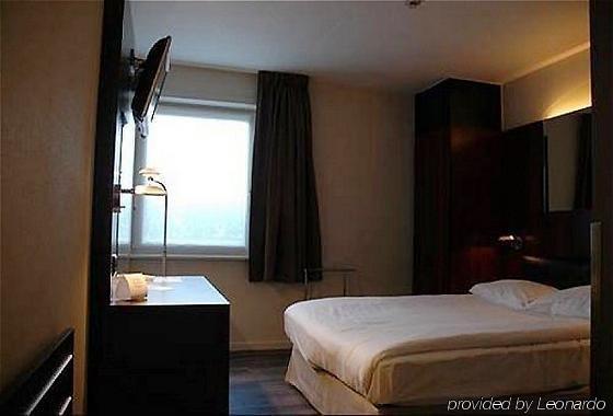 Gosset Hotel Grand-Bigard Chambre photo